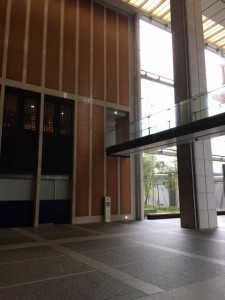 Wビル