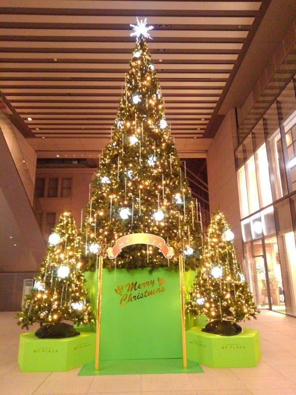 明治安田生命ビルクリスマスツリー