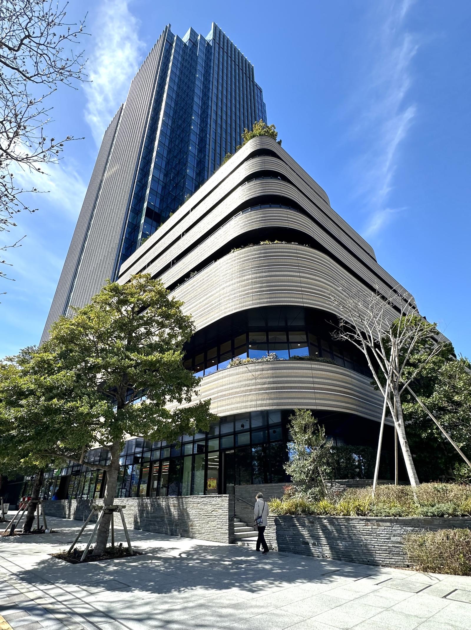 「コモレ四谷(YOTSUYA TOWER(四谷タワー)」外観