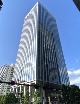 新宿フロントタワーの外観写真
