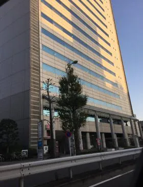 Daiwa笹塚タワー(旧:笹塚NAビル)ビルのエントランス