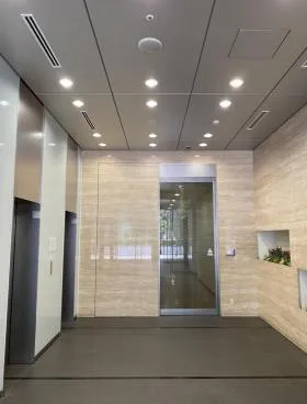 NEX新宿ビルの内装