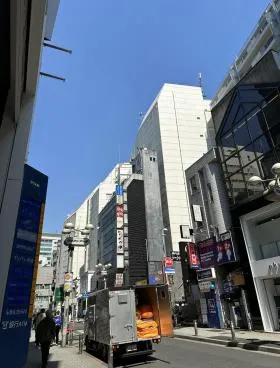 渋谷エメラルドビルのエントランス