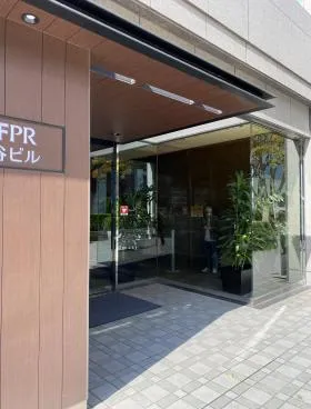 MFPR渋谷ビル(旧アライブ美竹)のエントランス