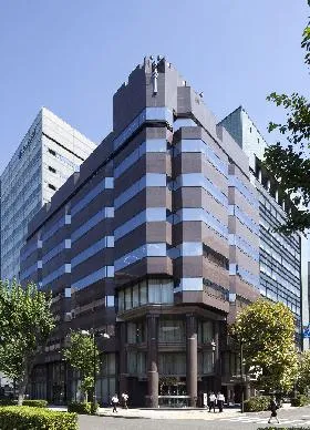 いちご新横浜(旧BENEXS-2)ビルの外観