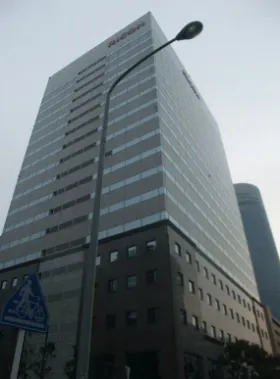 EPIC TOWER SHIN YOKOHAMA(旧:新横浜ビジネスタワー)ビルの外観
