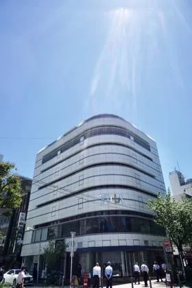 ビラ・アペックス横浜関内ビルの外観