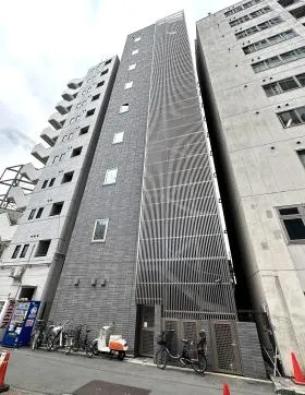SKI西新宿ビルの外観