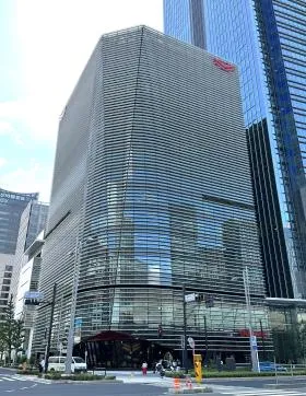 ヤンマー東京ビルの外観